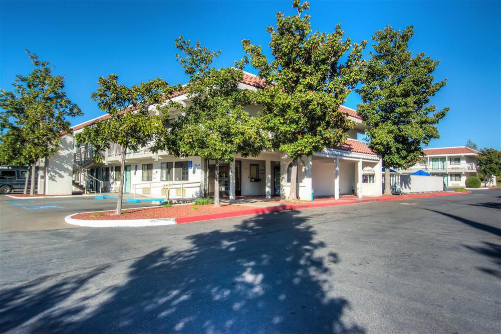 Motel 6-Redding, Ca - South Ngoại thất bức ảnh