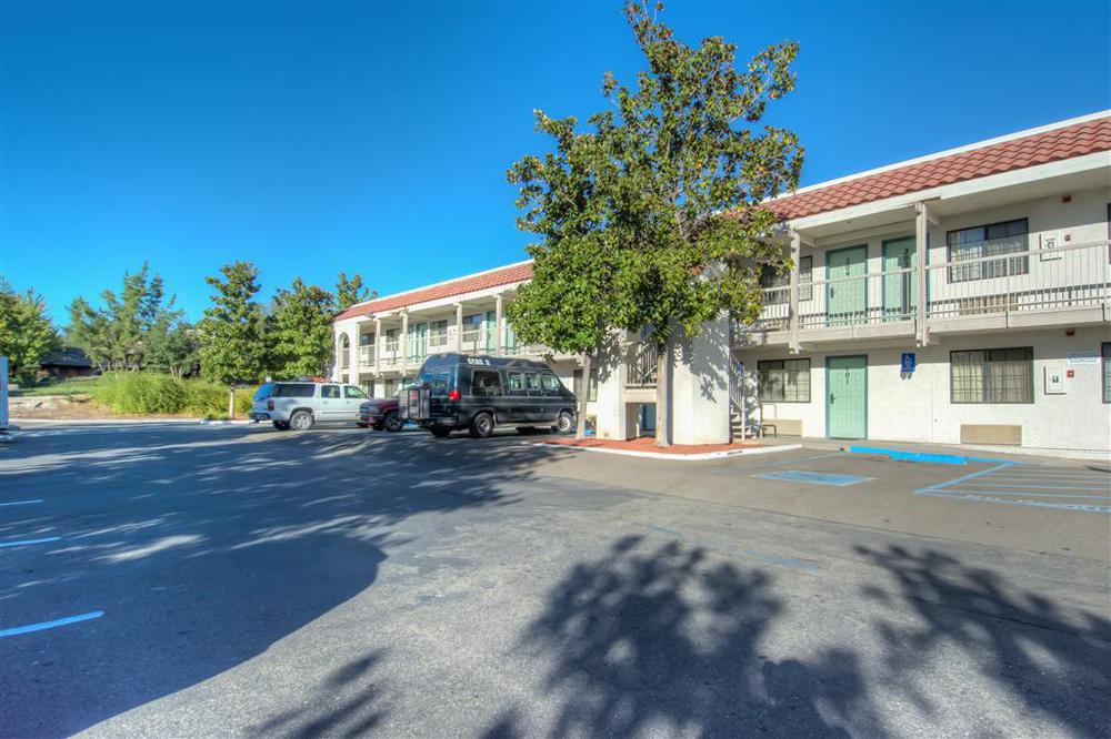 Motel 6-Redding, Ca - South Ngoại thất bức ảnh
