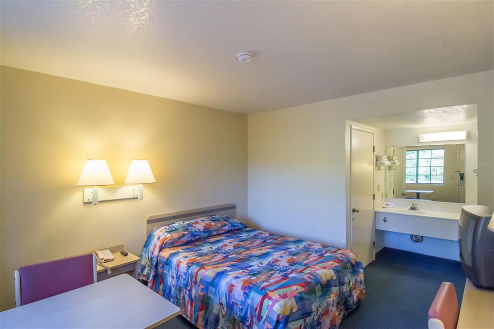 Motel 6-Redding, Ca - South Phòng bức ảnh