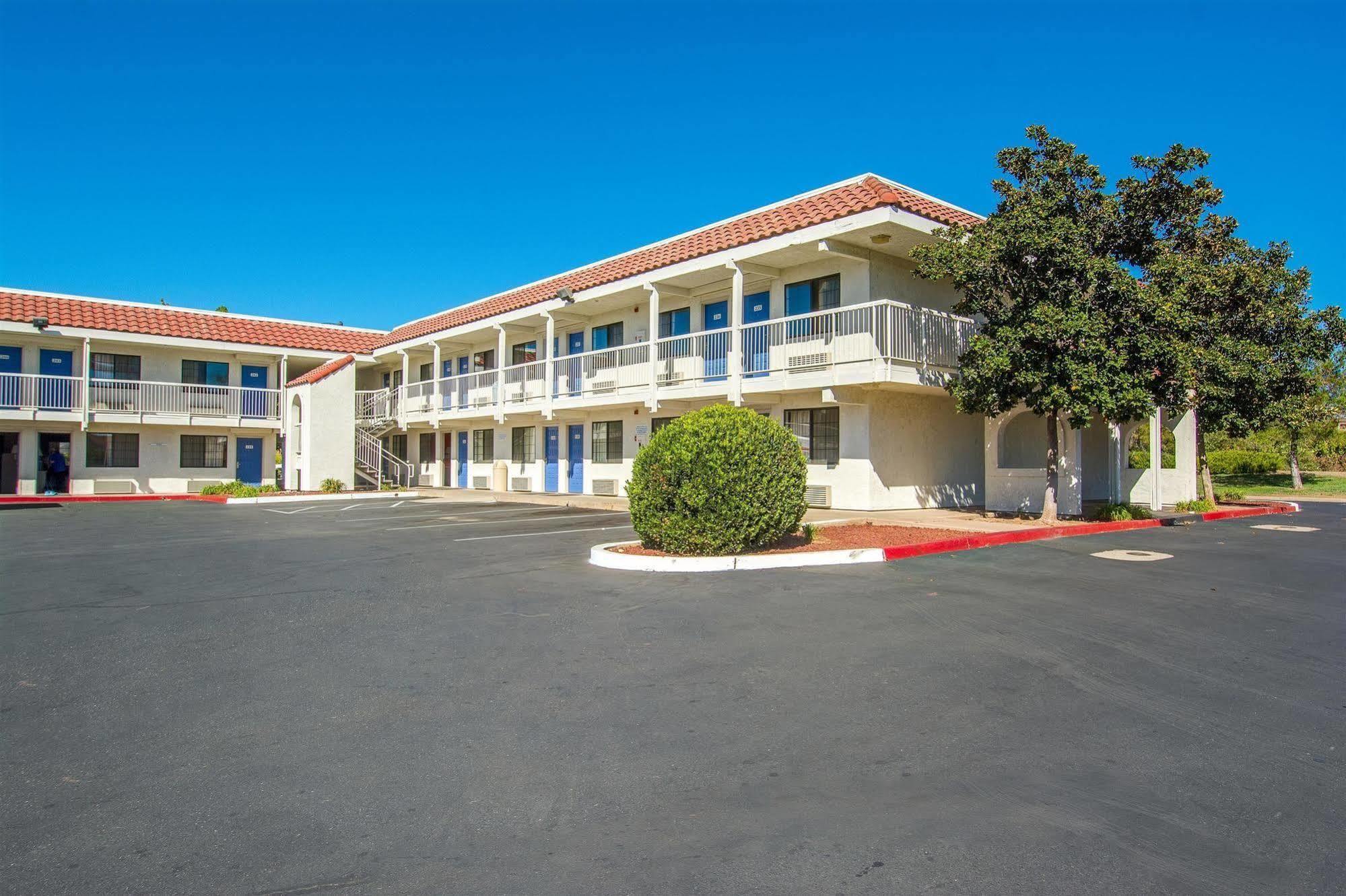 Motel 6-Redding, Ca - South Ngoại thất bức ảnh