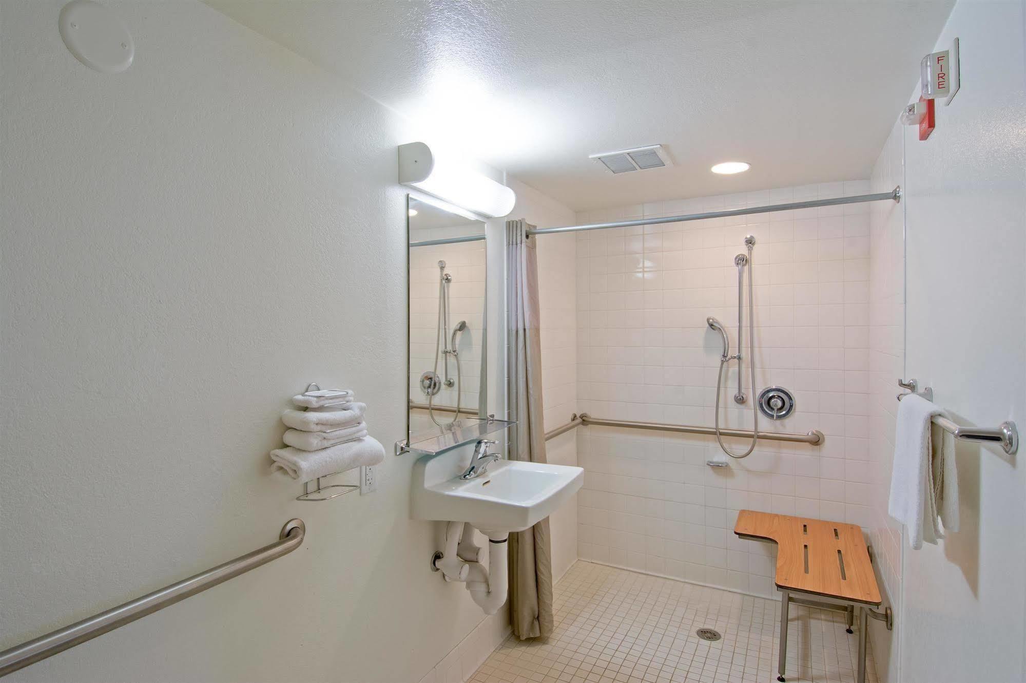 Motel 6-Redding, Ca - South Ngoại thất bức ảnh