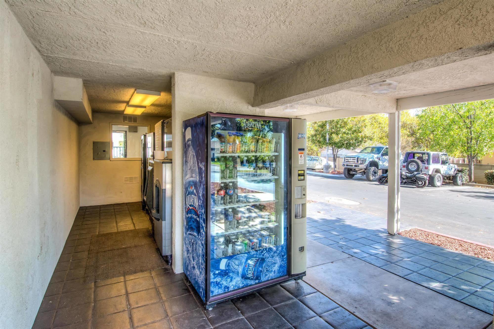 Motel 6-Redding, Ca - South Ngoại thất bức ảnh
