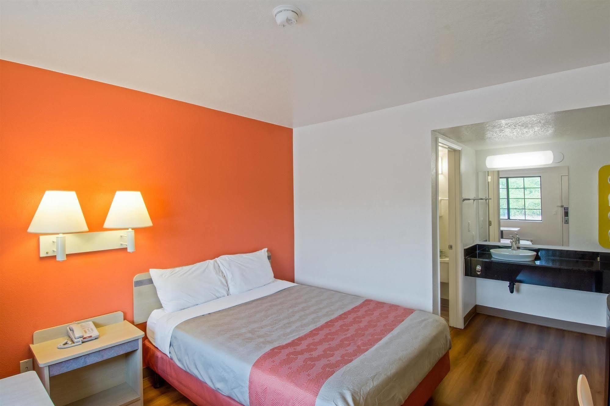 Motel 6-Redding, Ca - South Ngoại thất bức ảnh