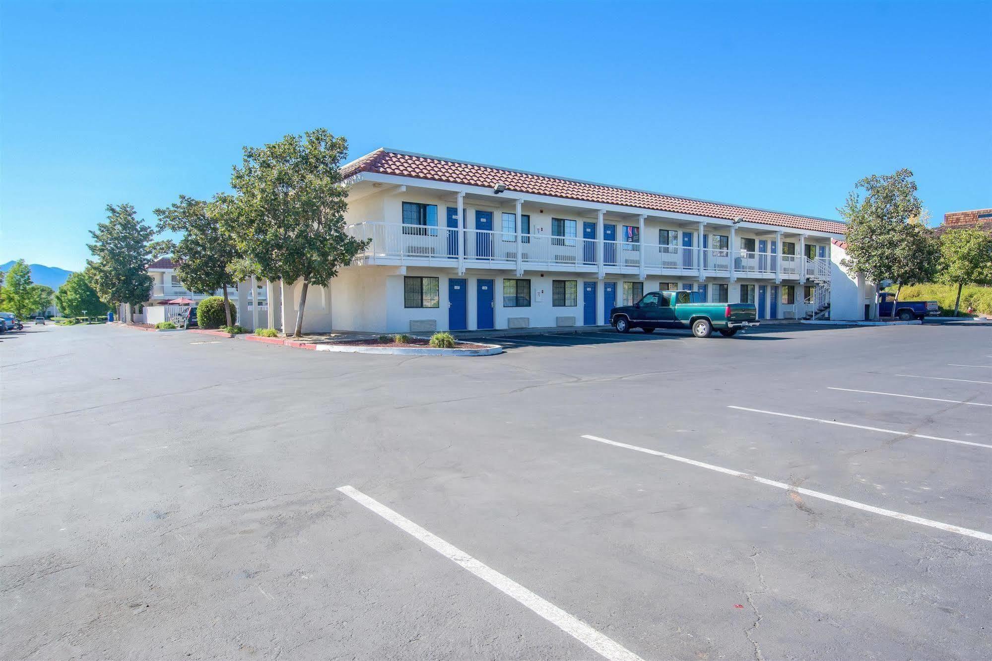 Motel 6-Redding, Ca - South Ngoại thất bức ảnh