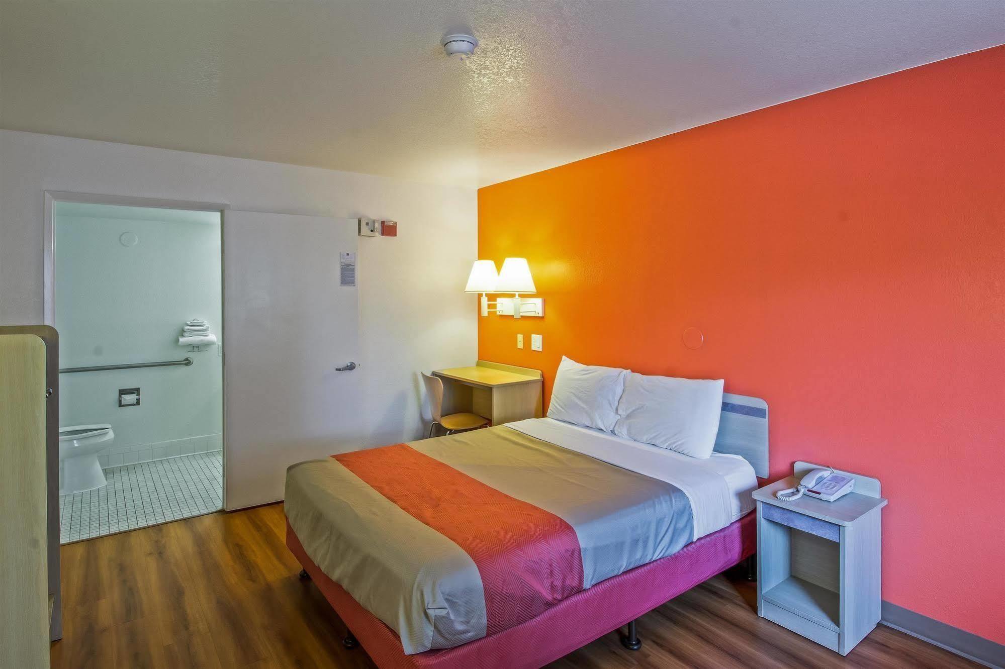 Motel 6-Redding, Ca - South Ngoại thất bức ảnh