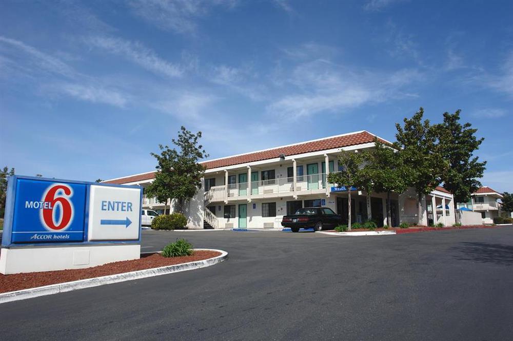 Motel 6-Redding, Ca - South Ngoại thất bức ảnh